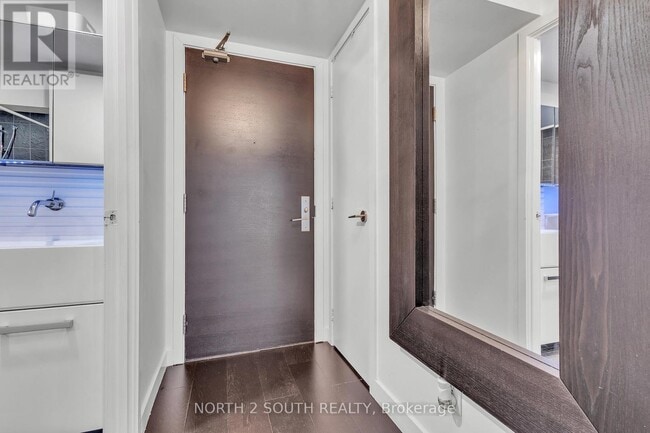 Building Photo - 55 Stewart St