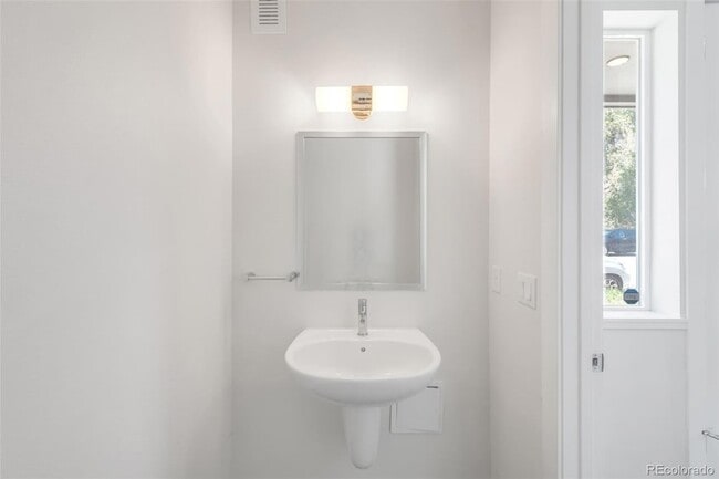 Photo - 2420 Eliot St Townhome