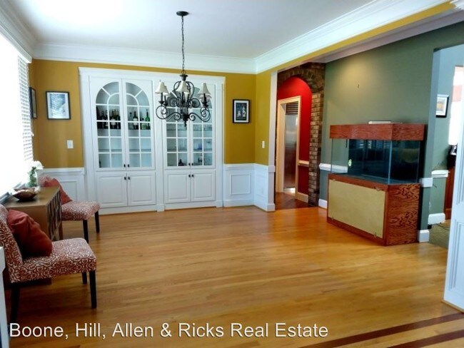 Building Photo - 4 br, 3 bath House - 7938 Briar Creek Road