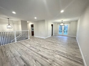 Building Photo - 129 Newport Rd