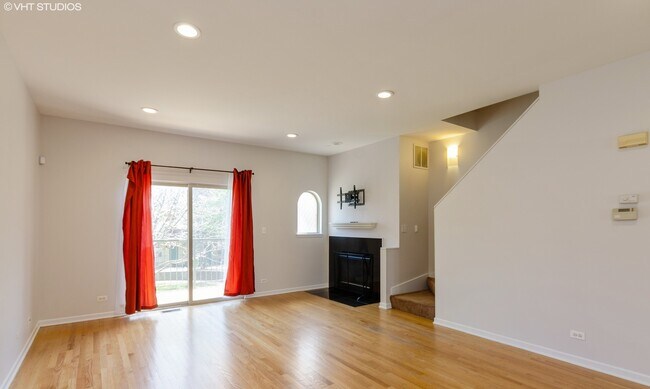 Foto del edificio - 4530 S Woodlawn Ave