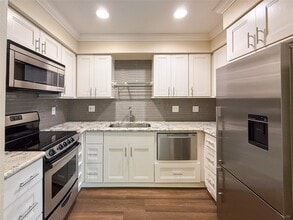 Building Photo - 3402 Garrott St