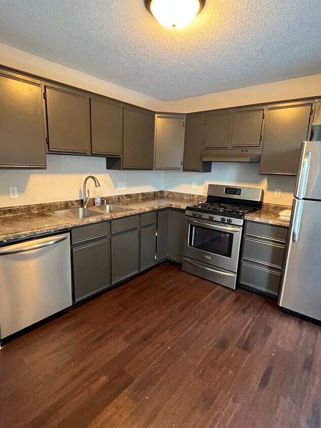 2239 4th Ave S Unit 2239, Moorhead, MN 56560 Condo for Rent in