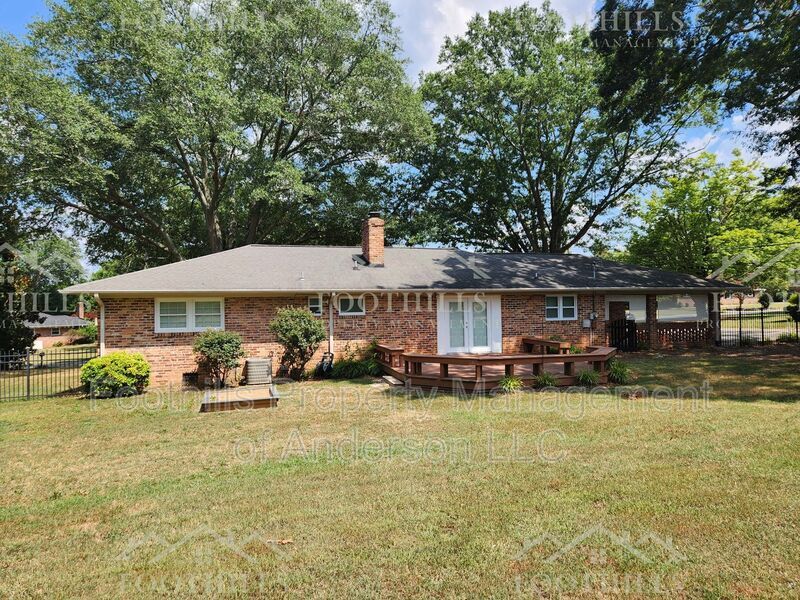 Primary Photo - 510 Drayton Cir