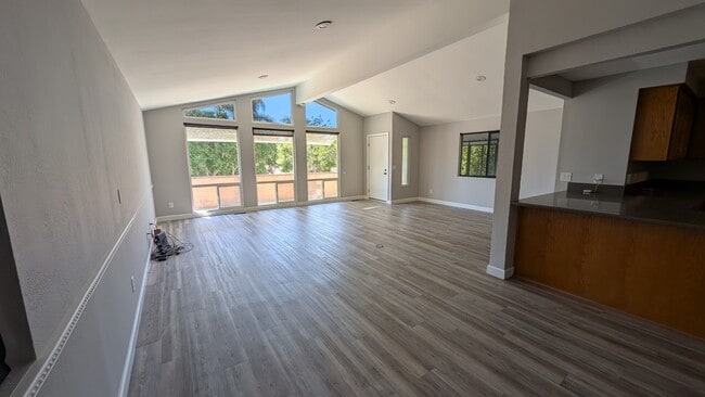 Foto del edificio - 909 Richland Rd