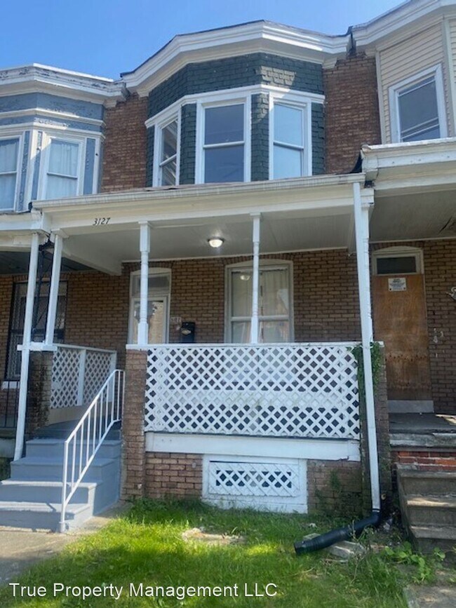 Foto del edificio - 3 br, 1 bath House - 3127 Baker St