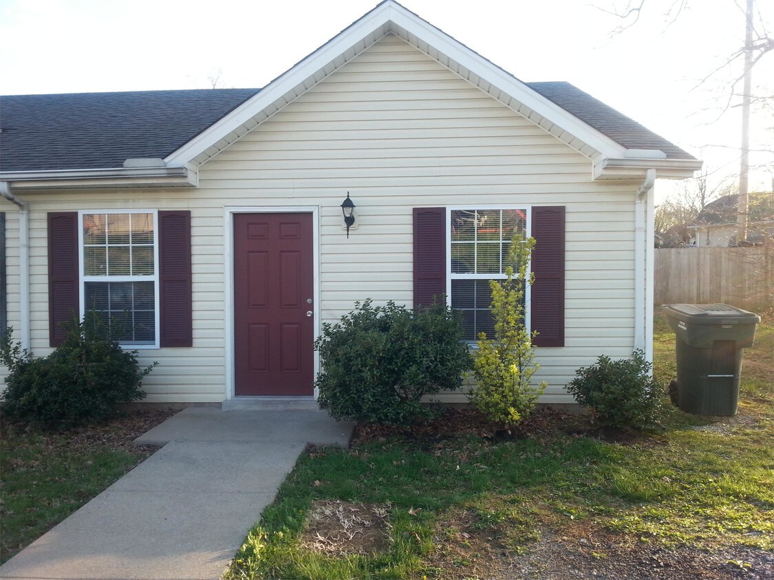 Foto principal - 2254 17th Ave E