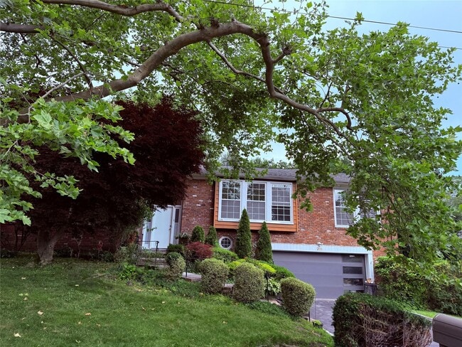 Building Photo - 251 Broadfield Rd