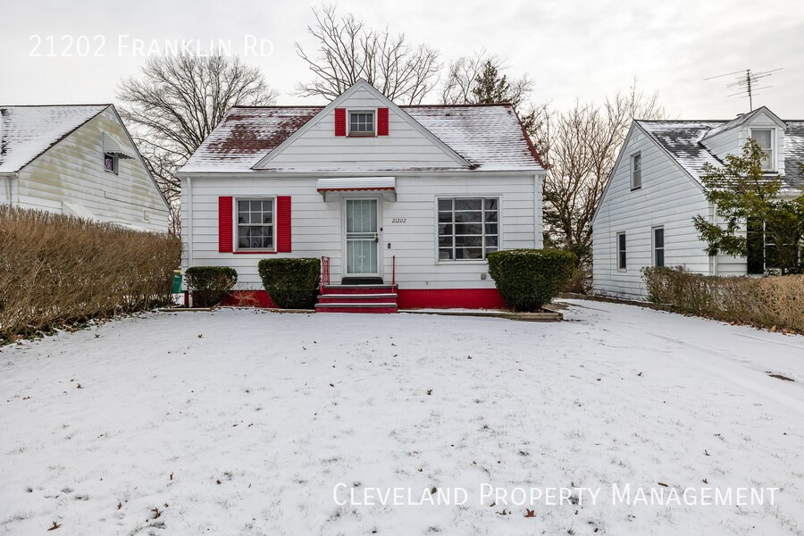 Primary Photo - Maple Heights Bungalow