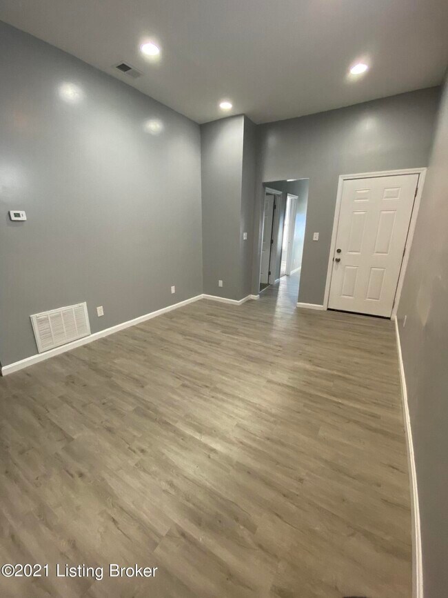 Building Photo - 417 N 20th St
