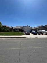 Building Photo - 1517 Marigold Dr