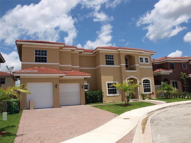 Foto del edificio - 15651 SW 11th Terrace