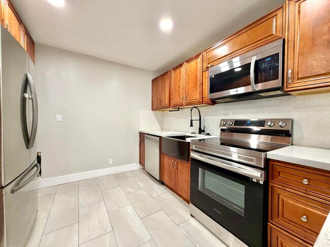 Foto del edificio - 661 NW 23rd Terrace
