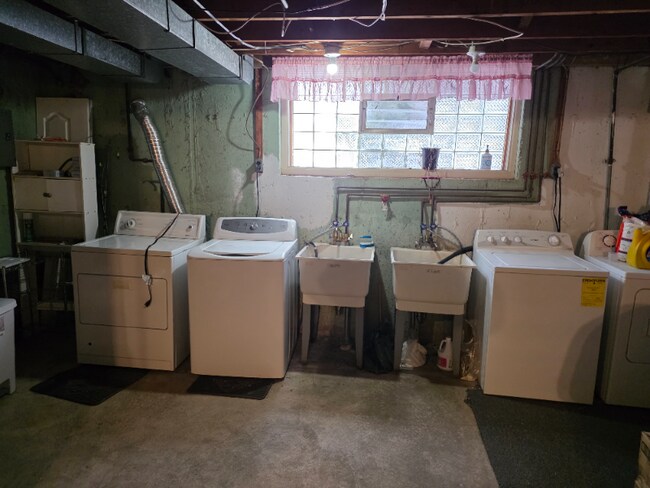 Foto del edificio - 9783 Hilspach St