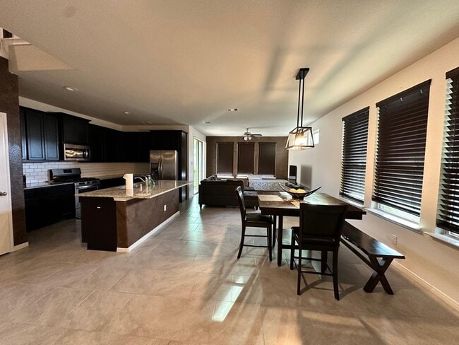 Foto del edificio - 3322 Harvest Meadow Ln