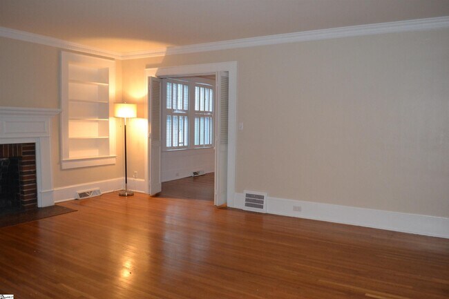 Foto del edificio - 40 Lanneau Dr