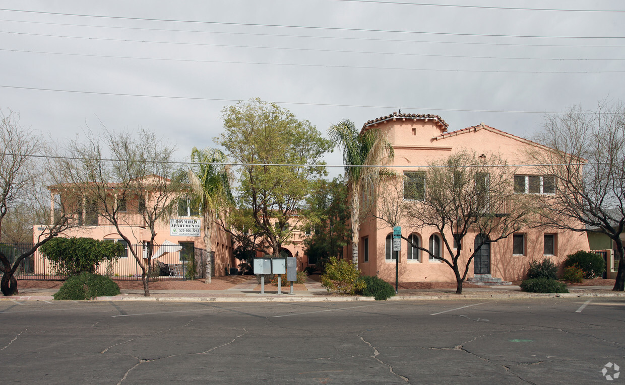 Primary Photo - Don Martin Apartments