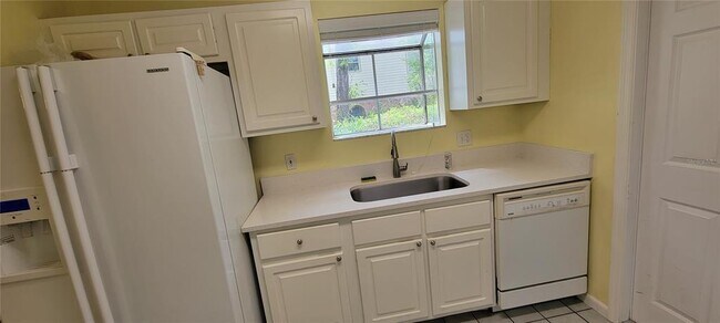 Foto del edificio - 5250 SW 97th Dr