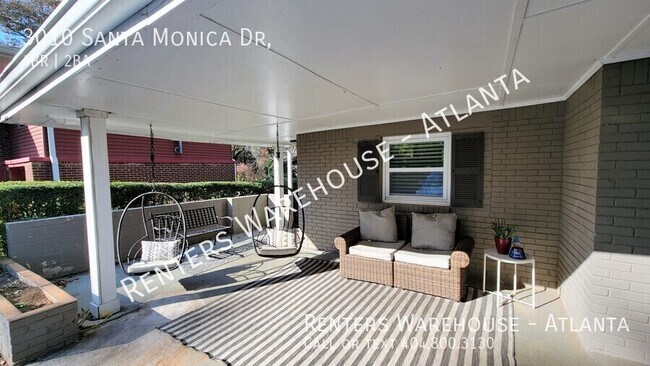 Building Photo - 3010 Santa Monica Dr