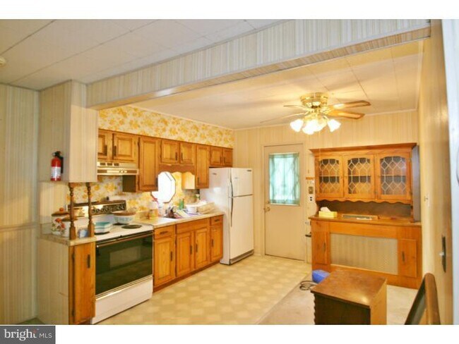 Foto del edificio - 75 Manor Ave