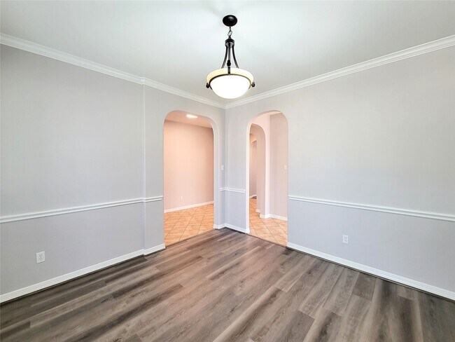 Foto del edificio - 17207 Mossbriar Ln