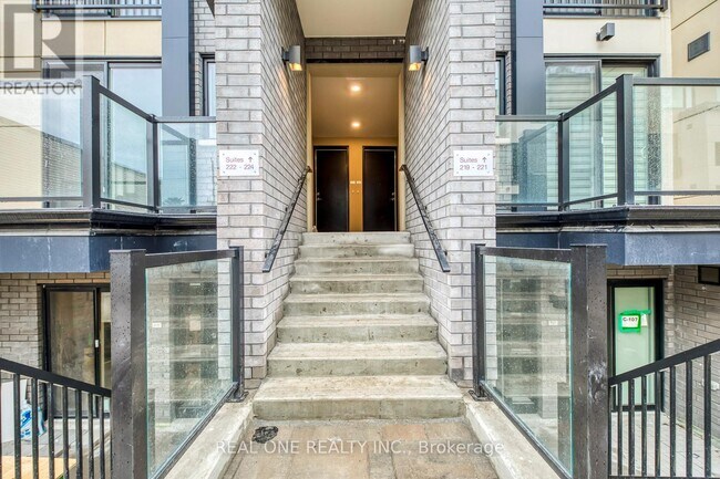 Photo du bâtiment - 1660 Victoria Park Ave