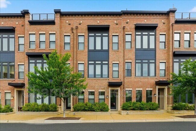 Building Photo - 42392 Soave Dr