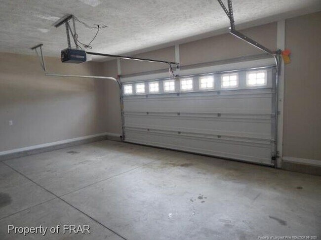 Building Photo - 3617 Crosswinds