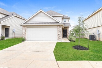 Building Photo - 2326 Applewhite Mdw