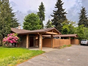 Building Photo - 907 142nd Ave SE