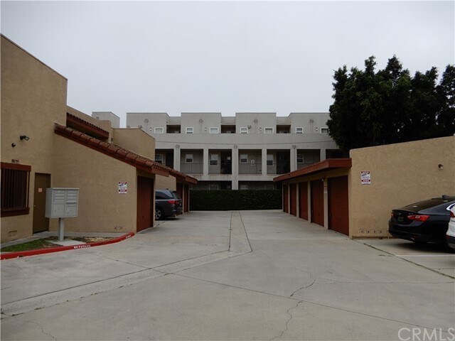 Building Photo - 2755 W Ball Rd