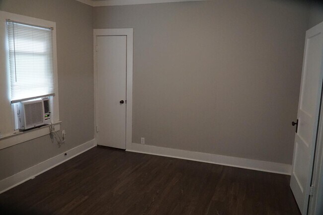 Foto del edificio - 411 W Taft St
