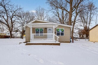 Building Photo - 6315 Jackson Ave