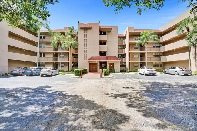 Building Photo - 9531 Seagrape Dr