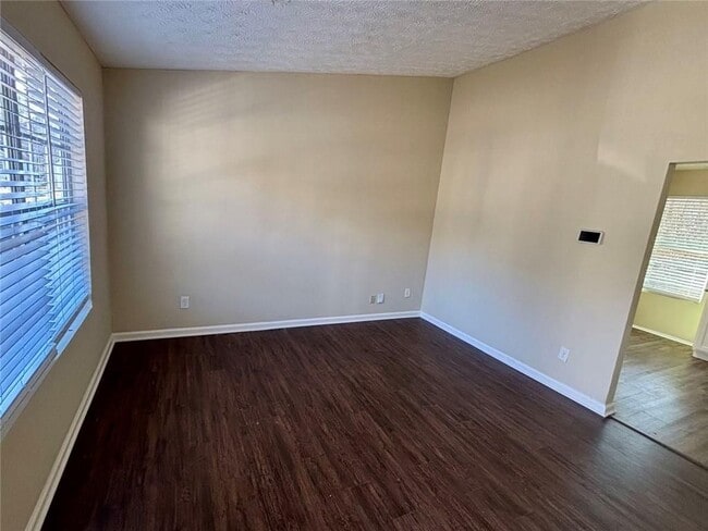 Foto del edificio - 3972 Glenwood Downs Ln