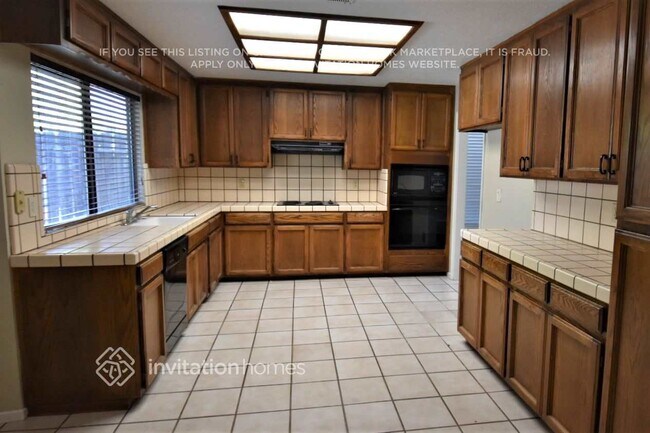 Building Photo - 1241 Countryside Ln