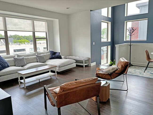 Foto del edificio - 1230 Diamond Ct
