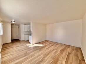 Building Photo - 7014-2 Amherst St