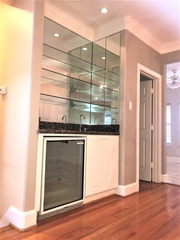 Building Photo - 2430 Dorrington St