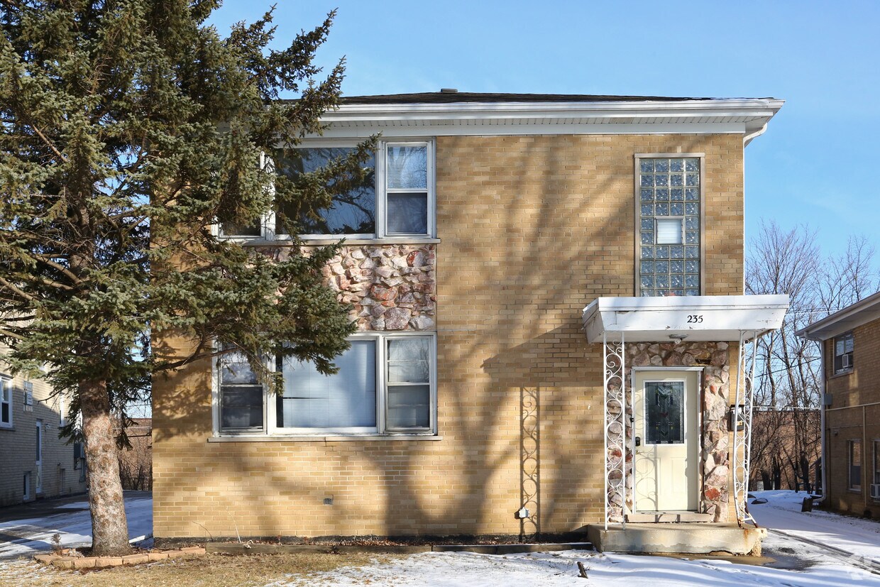Building Photo - 235 S Hale St
