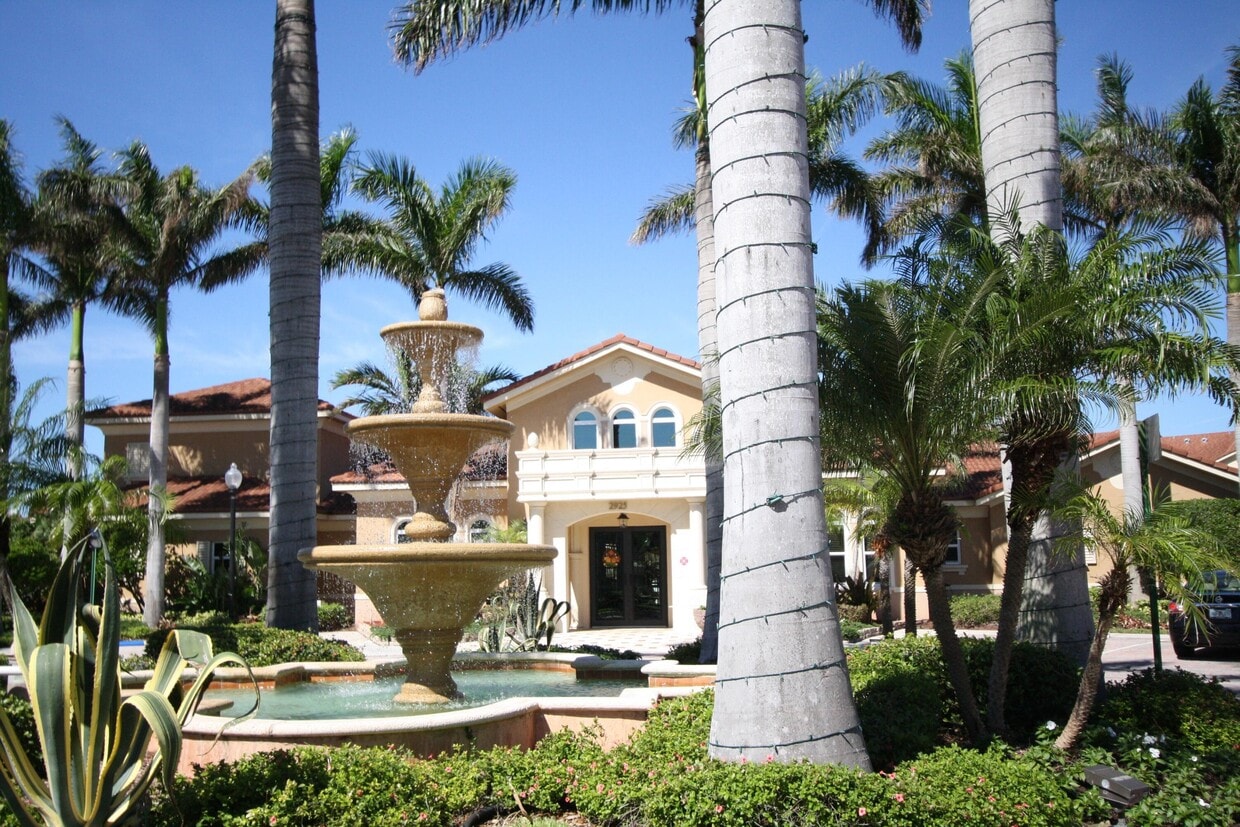 202 Villa Cir, Boynton Beach, FL 33435 Condo for Rent in Boynton