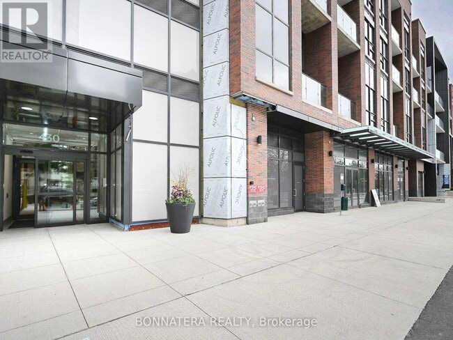 Building Photo - 430-4430 Square One Dr