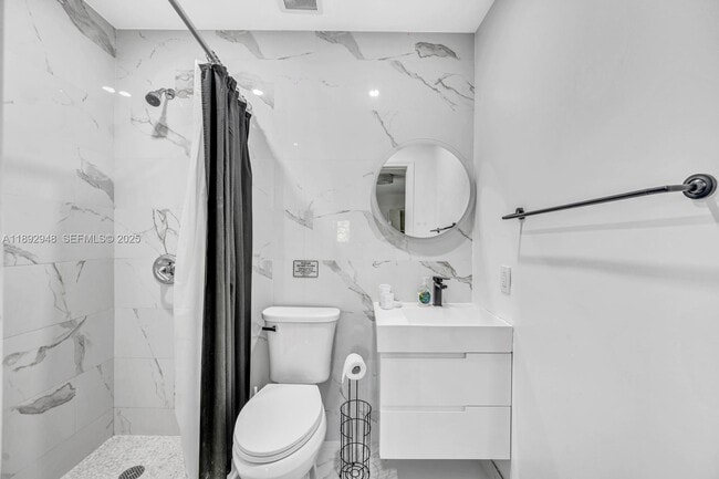 Foto del edificio - 1581 NE 108th St