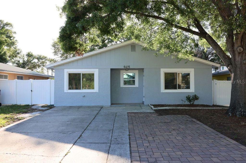 Foto principal - 6415 S Englewood Ave