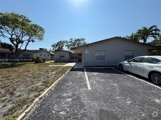 Building Photo - 1251 SW 11th Ave
