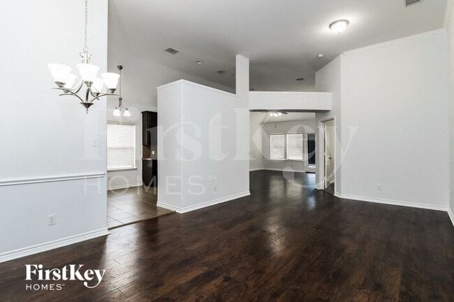 Building Photo - 6114 Barnacle Dr