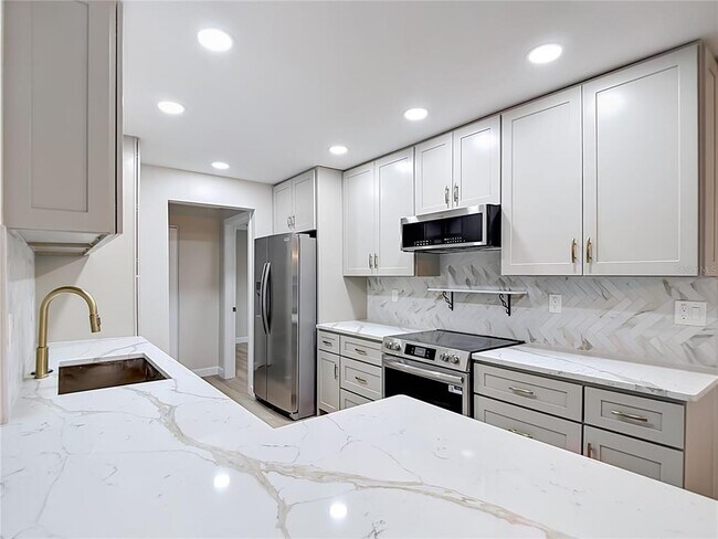 Foto del edificio - 4536 Mitcher Rd
