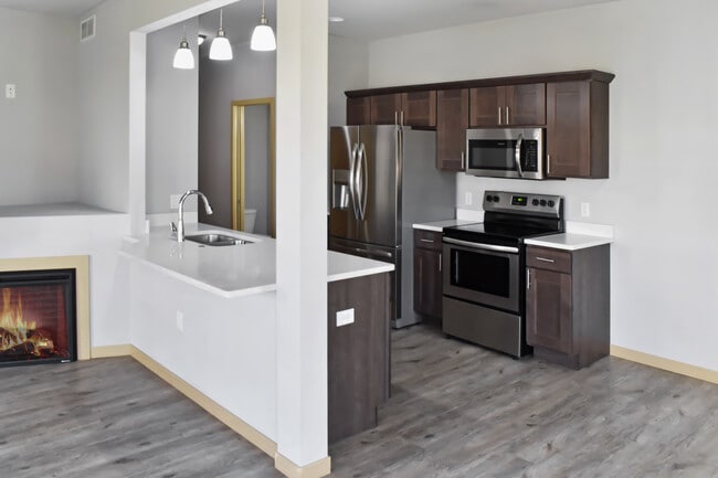 Building Photo - 6062 Driscoll Dr