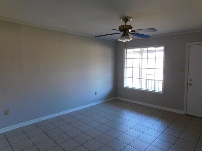 Foto del edificio - 7310 Susie Ln