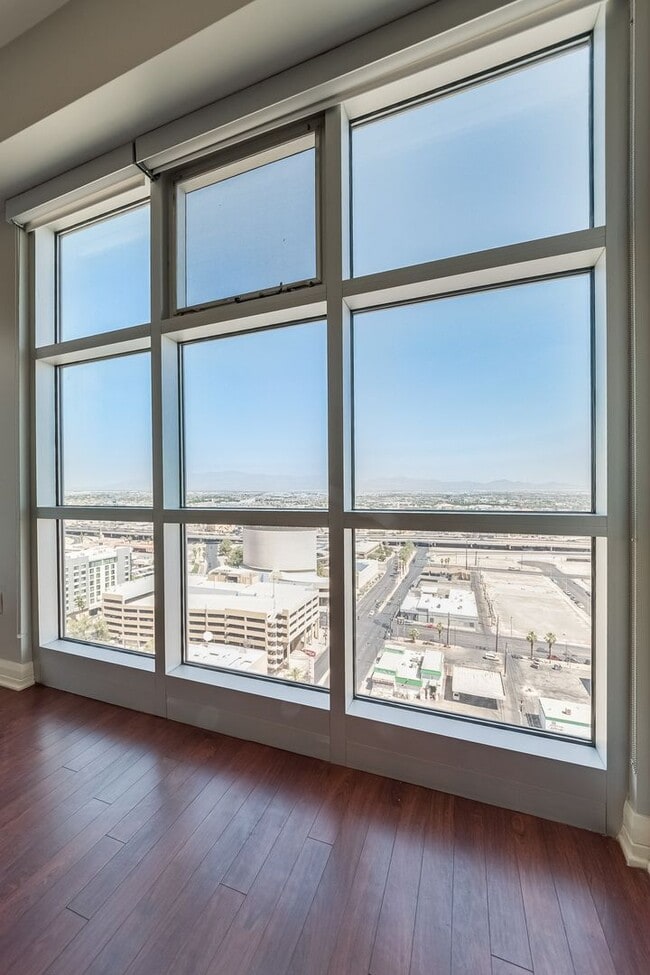 Foto del edificio - The Ogden 2203-City/Mtn Views from this stunning  2Bd/2Ba Residence